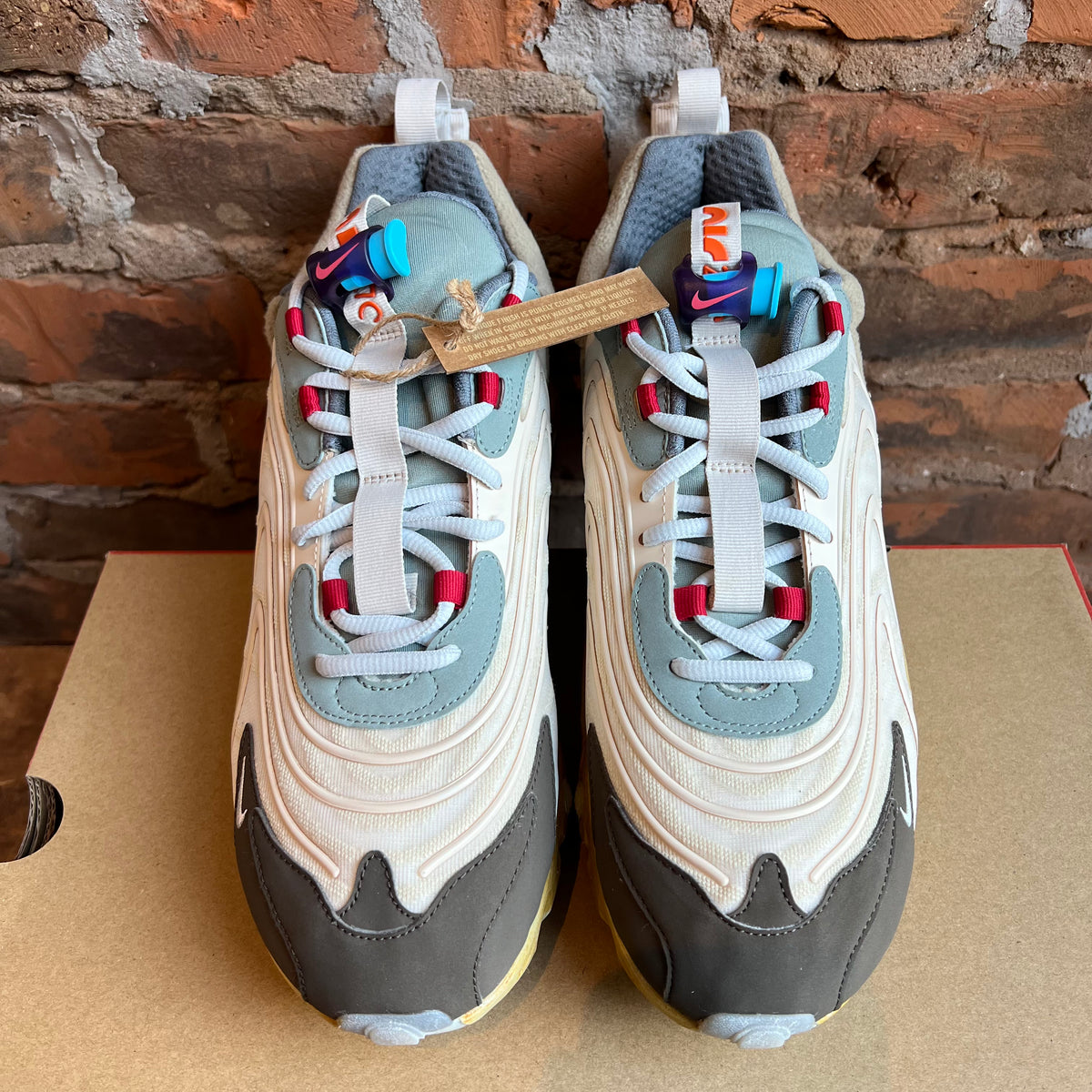 Nike sales 270 travis